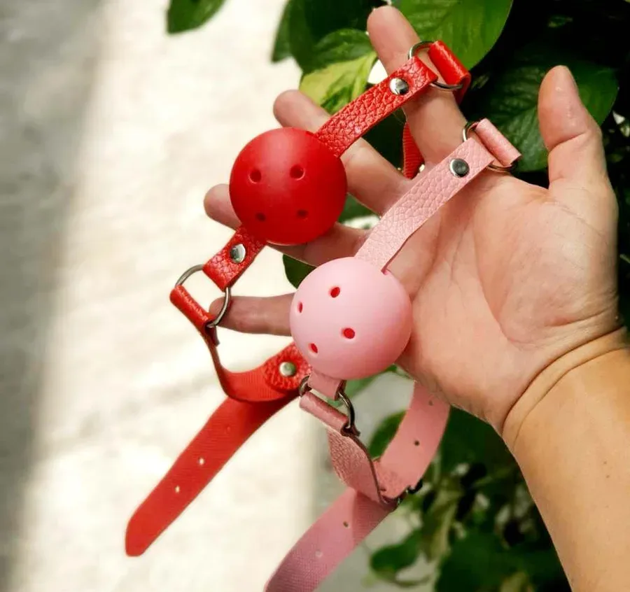 볼개그 (ABS 볼·숨구멍·인조가죽 밴드)
